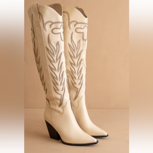 Classic cowboy embroidery on a leather cowboy boot knee high - Picture 2 of 15